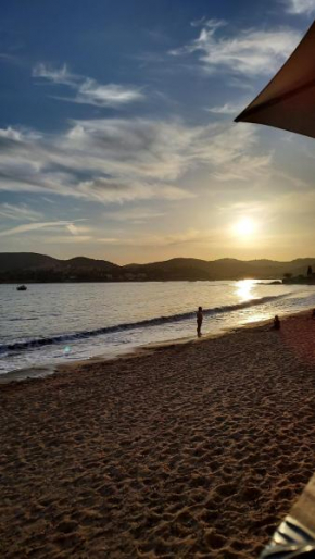 T2 proche de la plage de la Peguiere et des sentiers de randonnée